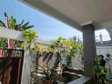 RUMAH COLOMADU DEKAT JL ADI SUCIPTO