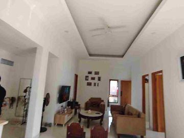 RUMAH COLOMADU DEKAT JL ADI SUCIPTO