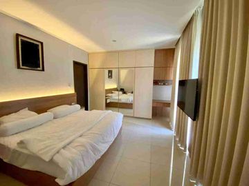 Dijaul Rumah cantik di di cluster Serenia hill Lebak Bulus Jakarta Selatan