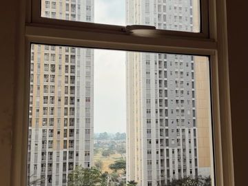 DISEWAKAN UNIT TYPE 3BR THE SPRINGLAKE SUMMARECON BEKASI