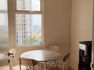 DISEWAKAN UNIT TYPE 3BR THE SPRINGLAKE SUMMARECON BEKASI