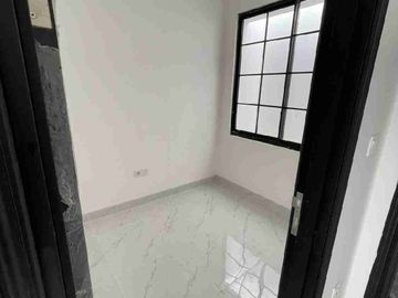 D jual murah sekali rumah nirwana pik 2