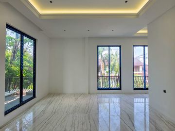 BRAND NEW AMERICAN CLASSIC LANTAI FULL MARMER, TAHAP FINISHING
