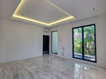 BRAND NEW AMERICAN CLASSIC LANTAI FULL MARMER, TAHAP FINISHING
