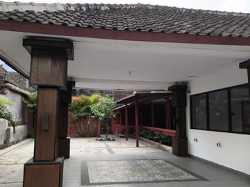 FOR RENT RUANG USAHA SANGAT BAGUS DI JLN UTAMA COCOK UNTU APASAJA DI DENPASAR TIMUR