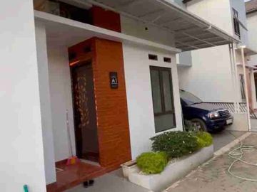 Rumah modern strategis asri dsn nyaman di Jatiasih Bekasi