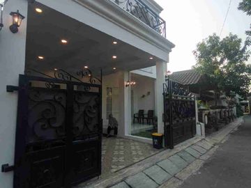 rumah white house di Cibubur jkt timur