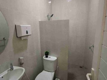 rumah white house di Cibubur jkt timur