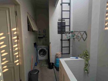 rumah white house di Cibubur jkt timur