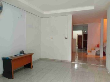 DIJUAL – Rumah 2 Lantai 4 KT LT 224 m² Dekat Tol Cisalak 🏠✨