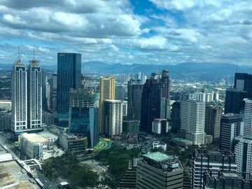 FOR RENT Furnished 2-Bedroom Unit in St. Francis Shangri-La Place, Mandaluyong City - OBRC225