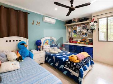 CASA EN RENTA EN LAS AMÉRICAS SOBRE AVENIDA