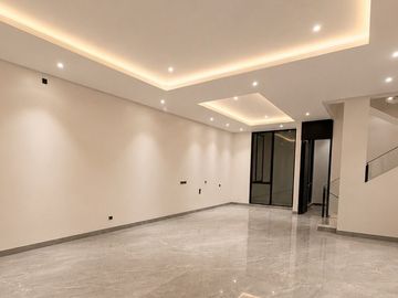 Rumah @Brand New 4 LT Komplek Elit Permata Buana, Kembangan, Jakarta Barat