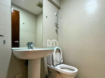 FOR RENT 3-Storey Commercial Unit in 68 Roces, Quezon City - OBRM56
