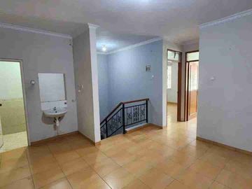Dijual Murah Rumah 2.5 lantai Siap Huni di Gading Arcadia Kelapa Gading Jakarta Utara