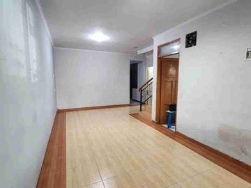 Dijual Murah Rumah 2.5 lantai Siap Huni di Gading Arcadia Kelapa Gading Jakarta Utara