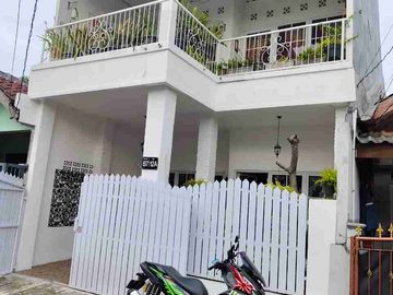 Rumah Apik di Duta Bintaro Kunciran Pinang