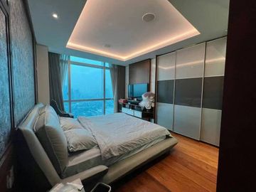 RUSH SALE PENTHOUSE UNIT IN 8 FORBESTOWN CONDOMINIUM BGC