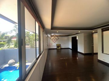 FOR SALE 3-Bedroom House with Garden & Pool in White Plains, Quezon City - RH188