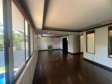 FOR SALE 3-Bedroom House with Garden & Pool in White Plains, Quezon City - RH188
