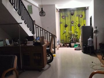 RUMAH 2 LANTAI DI BUKIT GOLF CIBUBUR — TURUN HARGA Rp500 JUTA!