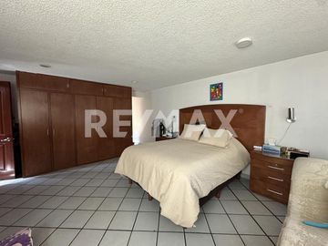 Casa en venta en Coyoacán | Departamento independiente y 5 estacionamientos