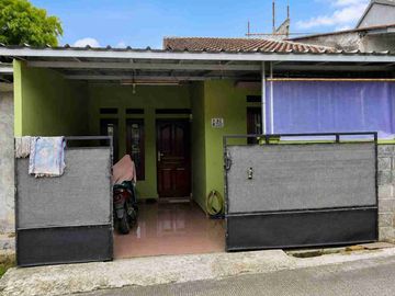 DIJUAL – Rumah Full Granit & Pintu Jati Dekat Stasiun Citayam 🏠✨