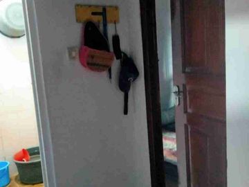 DIJUAL – Rumah Full Granit & Pintu Jati Dekat Stasiun Citayam 🏠✨