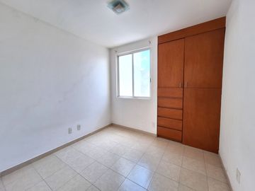 CASA EN VENTA EN RESIDENCIAL DEL PARQUE EL MARQUES QUERETARO