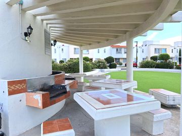 CASA EN VENTA EN RESIDENCIAL DEL PARQUE EL MARQUES QUERETARO