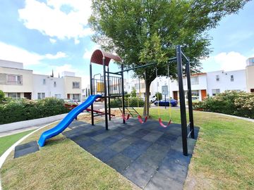 CASA EN VENTA EN RESIDENCIAL DEL PARQUE EL MARQUES QUERETARO
