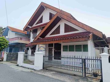 JUAL CEPAT RUMAH MURAH 2 LANTAI DIJANTUNG KOTA DEKAT KE POLDA dan RS. PMC