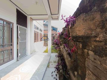 JUAL CEPAT RUMAH MURAH 2 LANTAI DIJANTUNG KOTA DEKAT KE POLDA dan RS. PMC