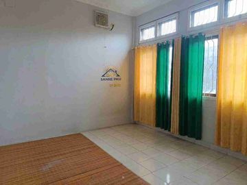 JUAL CEPAT RUMAH MURAH 2 LANTAI DIJANTUNG KOTA DEKAT KE POLDA dan RS. PMC
