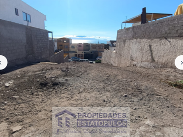 Terreno en venta en calle Osvaldo Silva Castellón