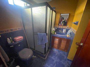 SE VENDE CASA DISTRIBUIDA POR NIVELES EN CONJUNTO GUAYACANES DEL RIO UBICADA VIA A COMFACAUCA NORTE DE POPAYAN