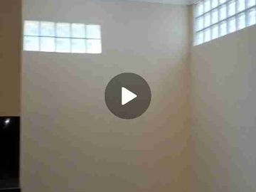 Rumah 1,5 lantai  cocok untuk kantor dan tempat tinggal di Pasteur dengan kamar tidur 3 juga ada AC di kamar tidur atas