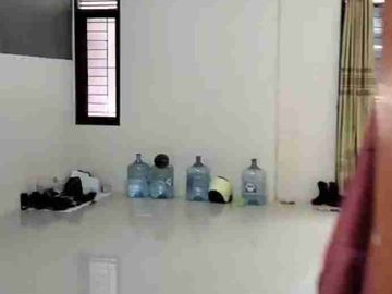 Rumah 1,5 lantai  cocok untuk kantor dan tempat tinggal di Pasteur dengan kamar tidur 3 juga ada AC di kamar tidur atas
