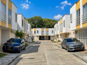 SE VENDE CASA EN CONDOMINIO ALTOS DE TULCAN CONJUNTO UBICADO SECTOR UNICAUCA, CLINICAS YUNIVERSIDADES