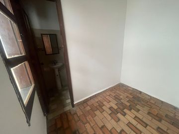 SE VENDE CASA UBICADA SECTOR HISTORICO DE POPAYAN IDEAL PARA EMPRESA , NEGOCIOS U OFICINAS EXCELENTE UBICACION