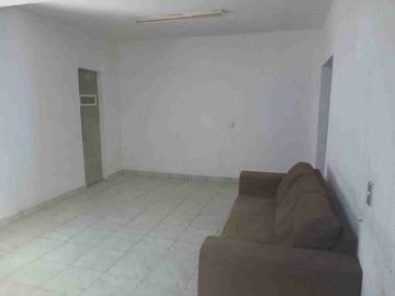 Se Renta Local Comercial  Oficina en Avenida Felix U Gómez Col Moderna Monterrey Nuevo León