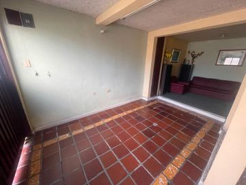 SE VENDE CASA BARRIO CIUDAD JARDIN UBICADO EN UNO DE LOS SECTORES MAS ATRACTIVOS DE POPAYAN , RODEADOS DE VIAS PRINCIPALES, UNIVERSIDADES Y CLINICAS