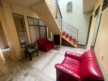 SE VENDE CASA BARRIO CIUDAD JARDIN UBICADO EN UNO DE LOS SECTORES MAS ATRACTIVOS DE POPAYAN , RODEADOS DE VIAS PRINCIPALES, UNIVERSIDADES Y CLINICAS