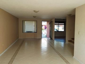 Casa en VENTA, Metepec, Edo. Mex. Puerta de Hierro.