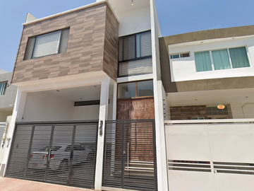 (IG) Casa en venta Av. Cronos 345, Villa Magna, 78183 San Luis Potosí, S.L.P., México