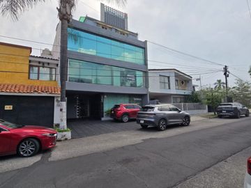 CONSULTORIO MEDICO EN RENTA CERCA MINERVA