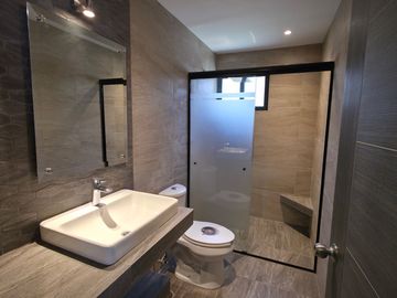 Departamento de 125 m² en planta baja, en residencial con vigilancia y amenidades