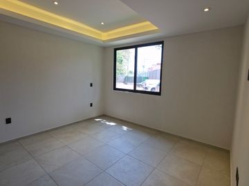 Departamento de 125 m² en planta baja, en residencial con vigilancia y amenidades