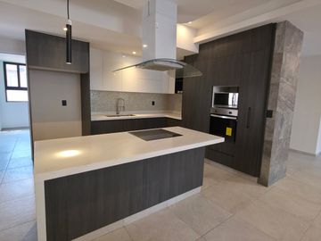 Departamento de 125 m² en planta baja, en residencial con vigilancia y amenidades