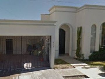 CASA CON ALBERCA TRASERA EN SALTILLO